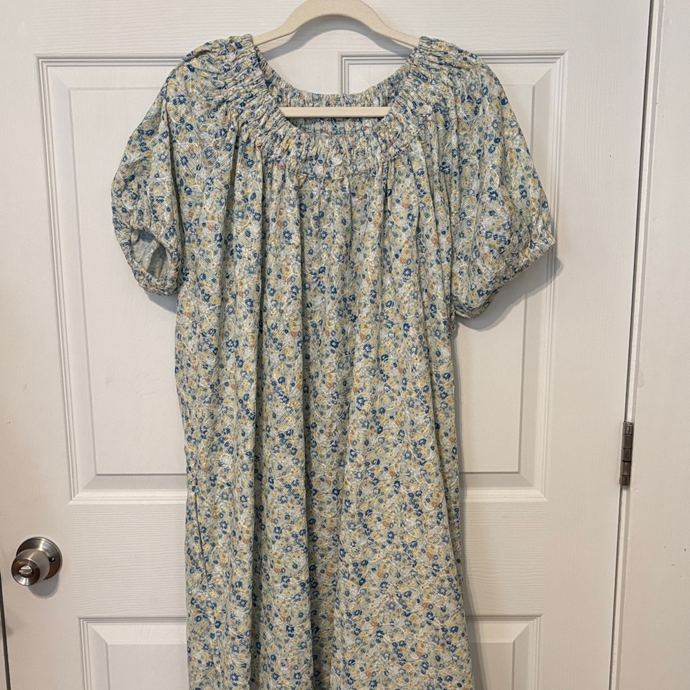 NWOT Toit Volant Dress